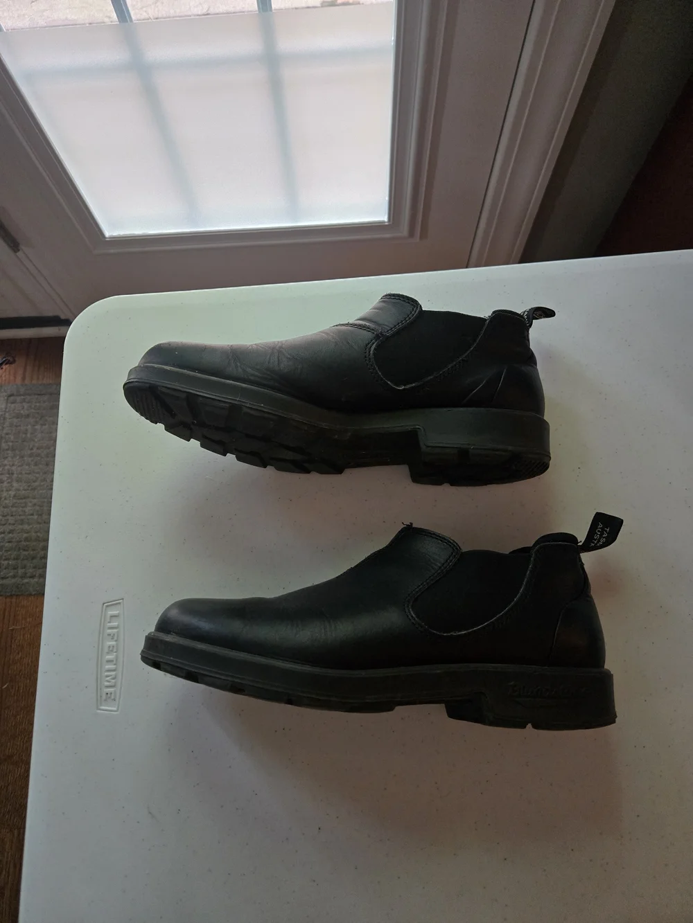 Blundstone Slip-On Leather Low Boots - Black